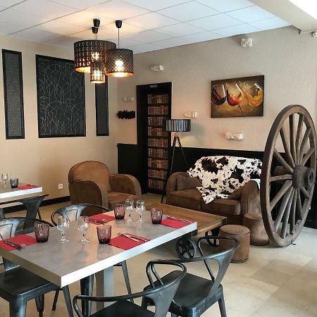 Hotel Du Centre - Restaurant Le P'Tit Gourmet Tonnerre Esterno foto