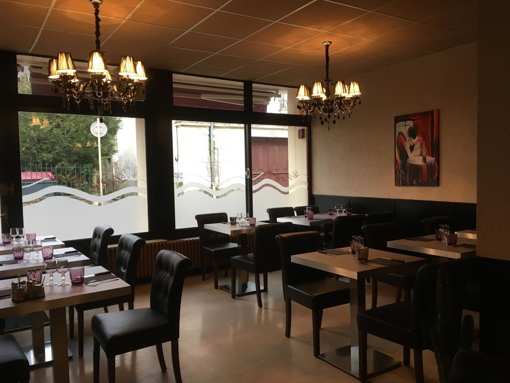 Hotel Du Centre - Restaurant Le P'Tit Gourmet Tonnerre Esterno foto