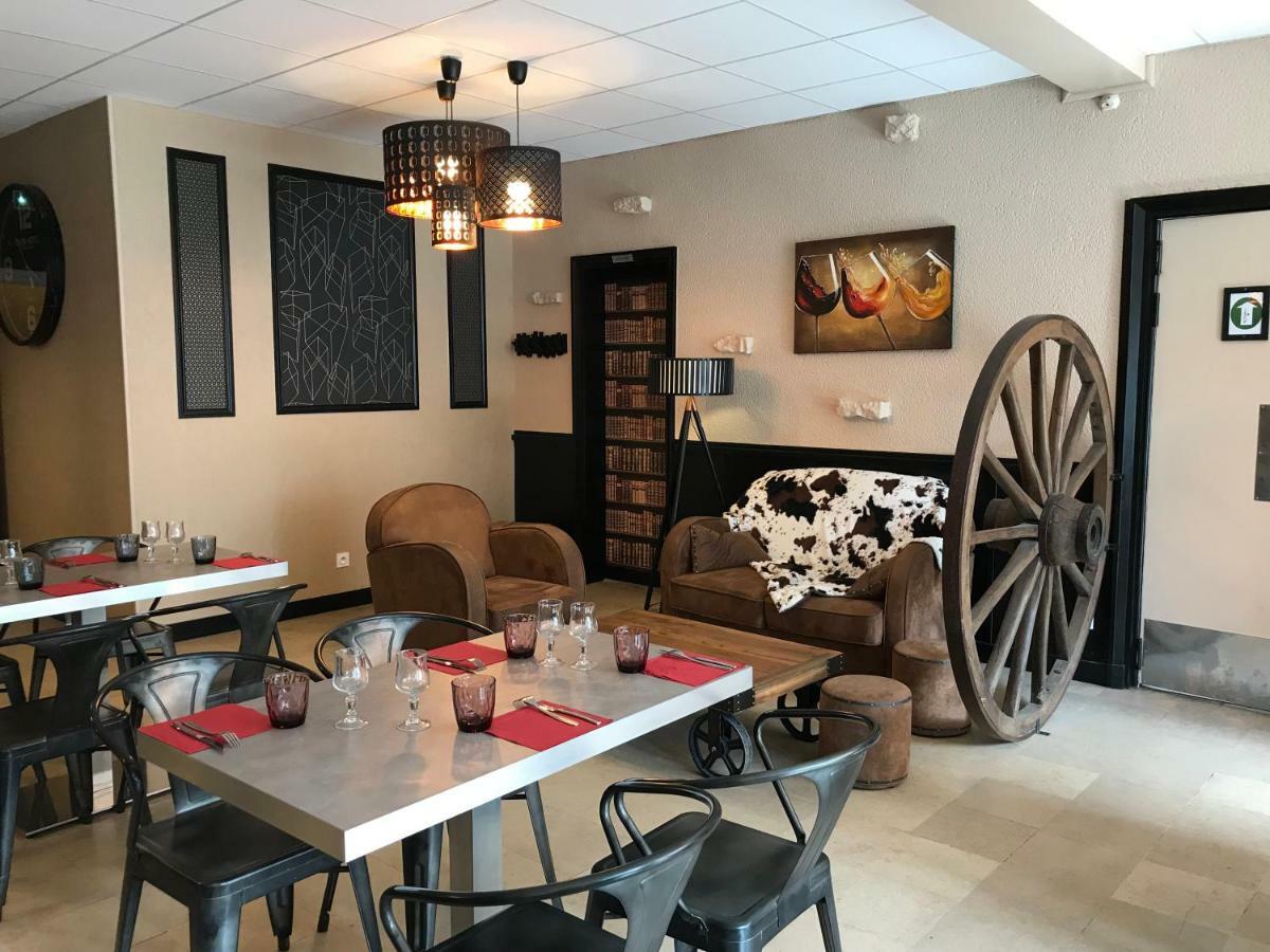 Hotel Du Centre - Restaurant Le P'Tit Gourmet Tonnerre Esterno foto
